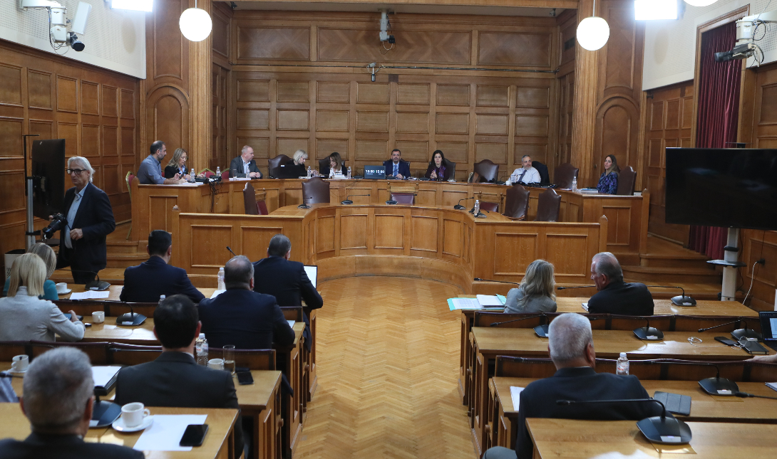 ΟΠΕΚΕΠΕ: Άγριος καυγάς στην εξεταστική μεταξύ Κωνσταντοπούλου – Σεμερτζίδου: «Είστε μαϊμού αγρότες»