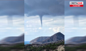 Ιεράπετρα: Εντυπωσιακός υδροστρόβιλος πάνω από το Μύρτος