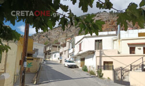 Μακελειό στα Βορίζα: «Δεν κρύβονται στα βουνά, είναι στο χωριό» λένε συγγενείς των 3 αδελφών που αναζητά η αστυνομία