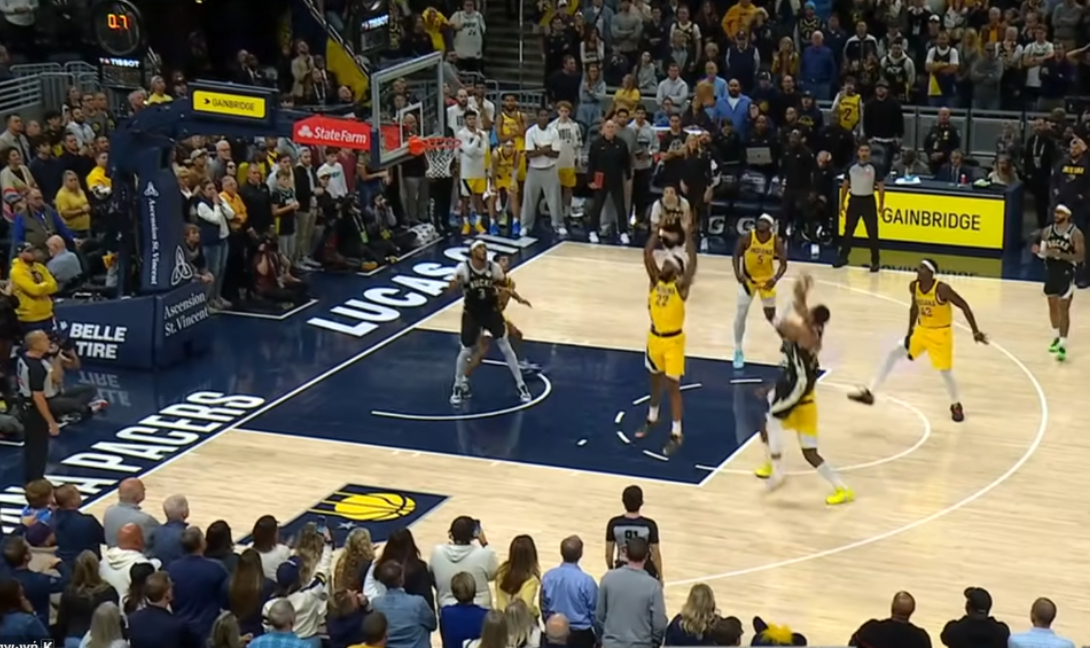 Με buzzer beater ο Αντετοκούνμπο «ξέρανε» τους Πέισερς (βίντεο)