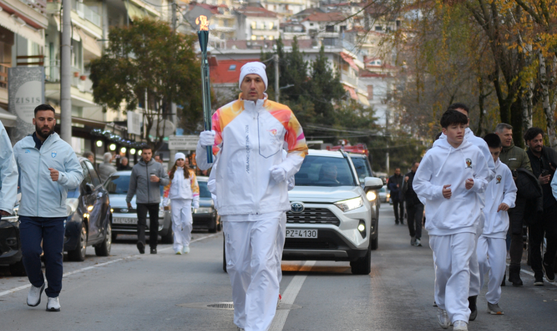 Λαμπαδηδρόμος στην πόλη του ο Διαμαντίδης