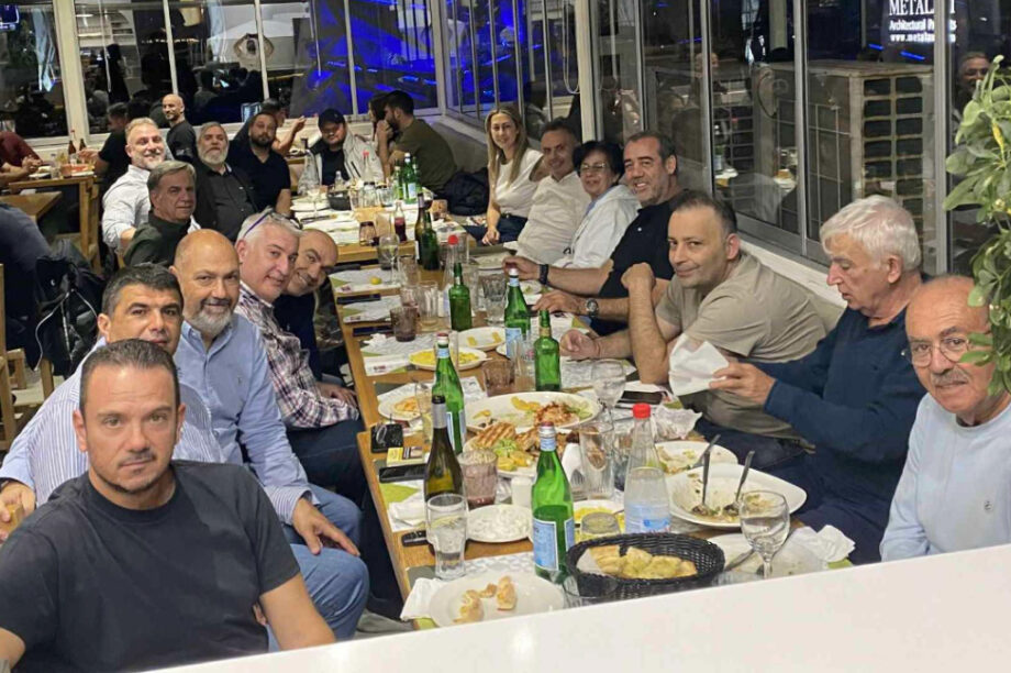 Ερασιτέχνης ΟΦΗ τραπέζι