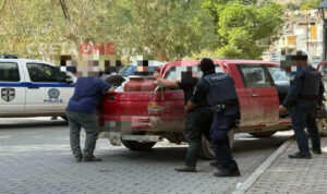 Βορίζια: Σε δύο προσαγωγές προχώρησε η αστυνομία, συνεχίζονται οι έλεγχοι σε όλο το χωριό (βίντεο)