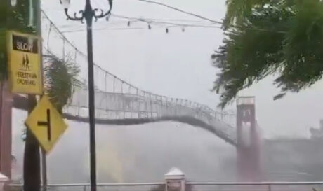 Τρομακτικές στιγμές στις Φιλιππίνες με τον υπερτυφώνα Φουνγκ-γουόνγκ (βίντεο)