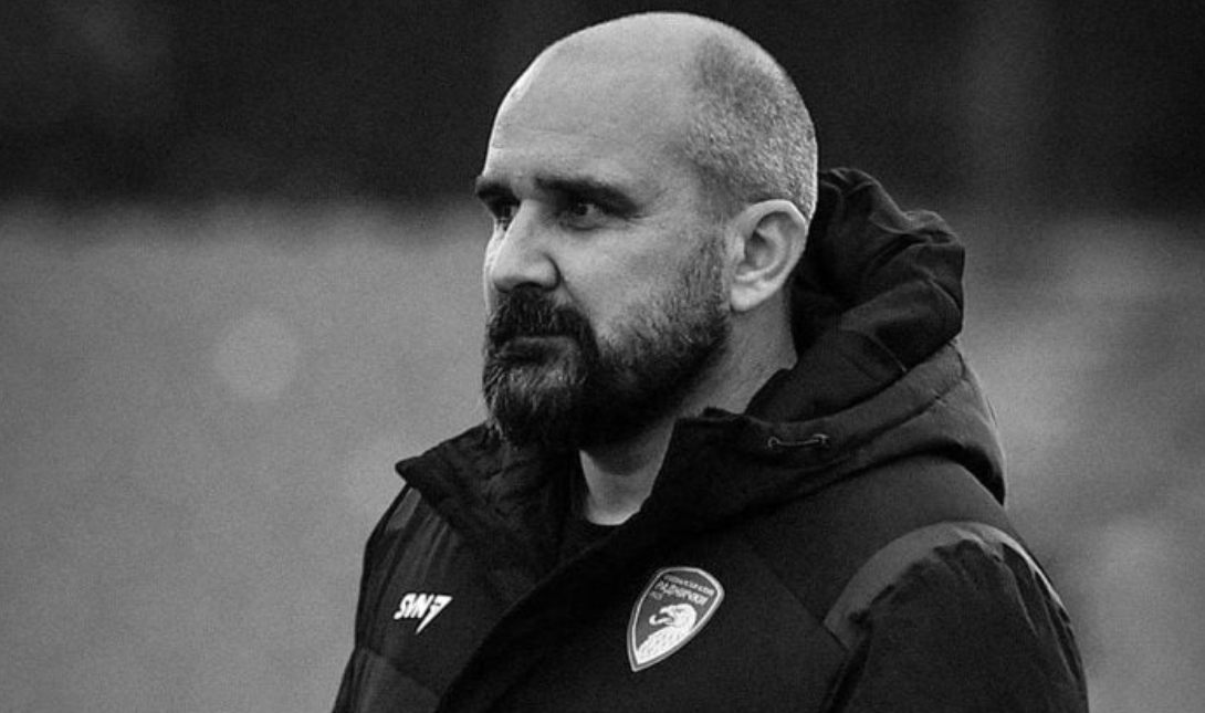 44χρονος προπονητής ποδοσφαιρικής ομάδας πέθανε την ώρα του αγώνα