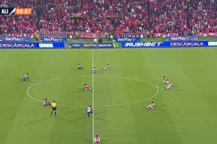 Κολομβία: Διαμαρτυρία ποδοσφαιριστών που ζητούν καλύτερες συνθήκες εργασίας (φωτογραφίες)