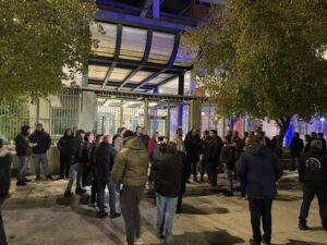 Λάρισα: Διαμαρτυρία έξω από τα γραφεία των τριών βουλευτών της ΝΔ την Παρασκευή