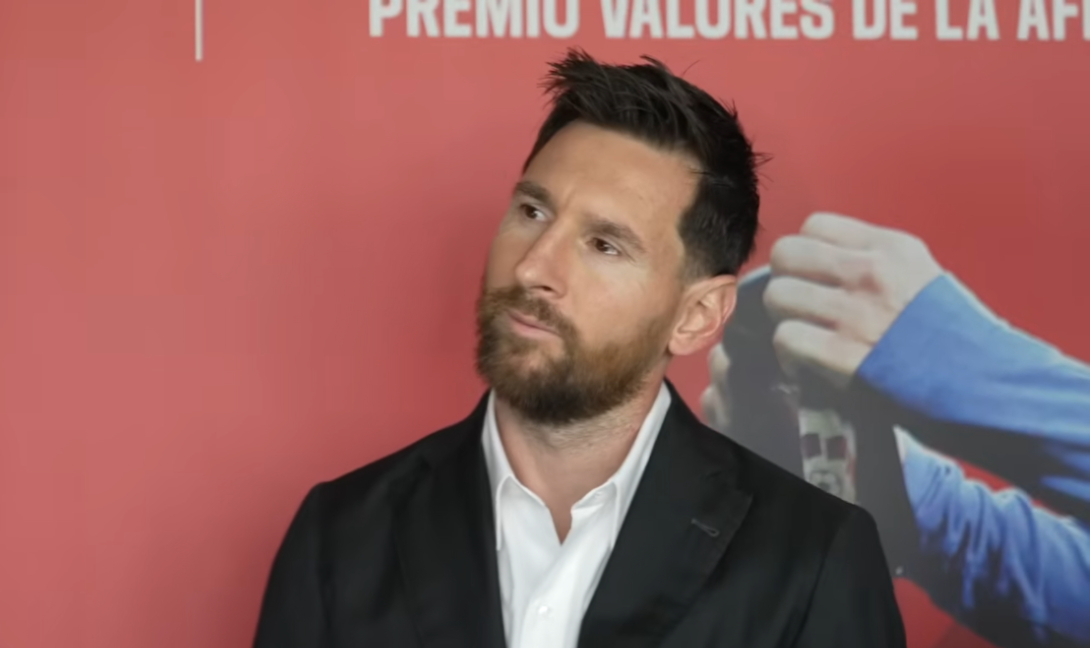 Μέσι δάκρυα