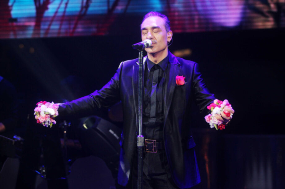 Νότης Σφακιανάκης