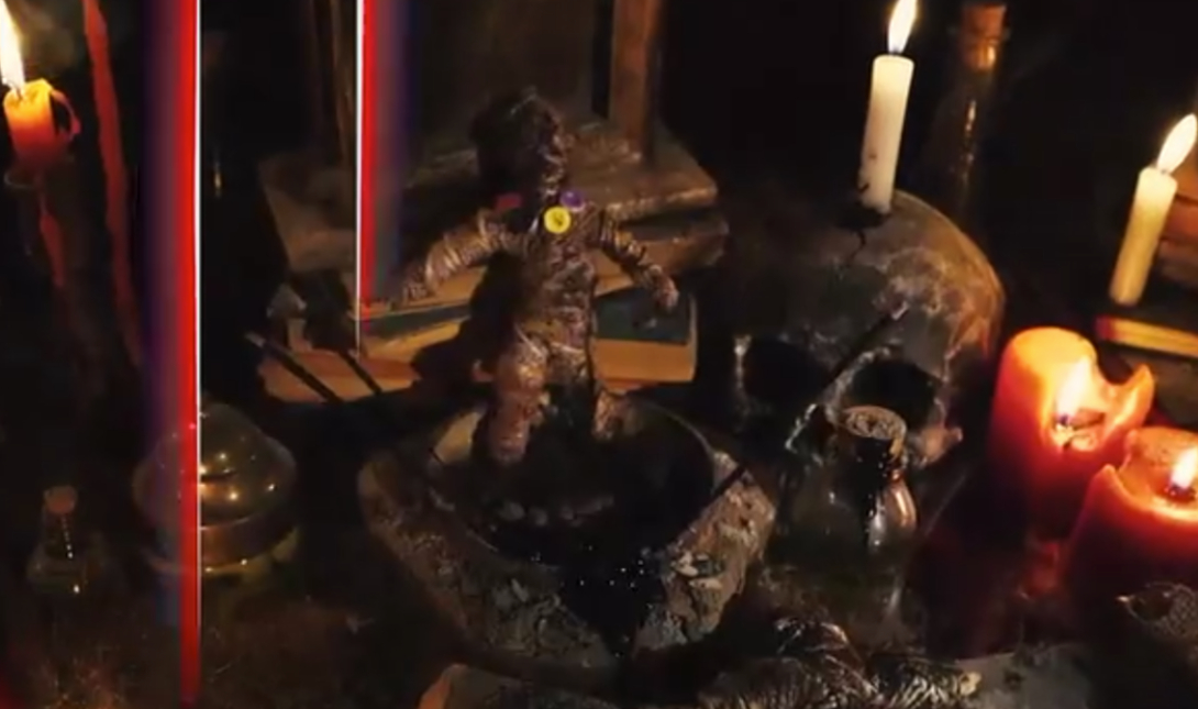 Για να κρατήσει τον πρώην σύζυγό της, έκανε τελετές και μάγια – Δείτε το σοκαριστικό βίντεο