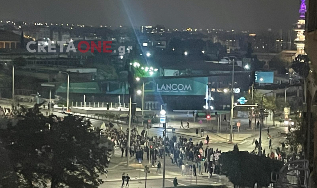 Θεσσαλονίκη: Πλάνα από την πορεία για την επέτειο του Πολυτεχνείου