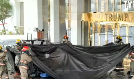 ΗΠΑ: Μυστήριο με την έκρηξη οχήματος έξω από το ξενοδοχείο «Trump» (βίντεο)
