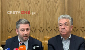 Παρουσία… «έκπληξη» στη σύσκεψη Ανδρουλάκη