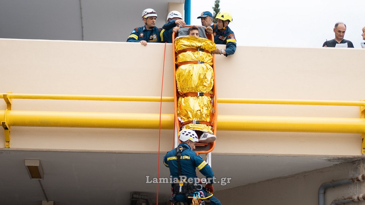 Ισχυρός σεισμός προκάλεσε ζημιές και φωτιά στο Νοσοκομείο Λαμίας – Δείτε φωτογραφίες και βίντεο