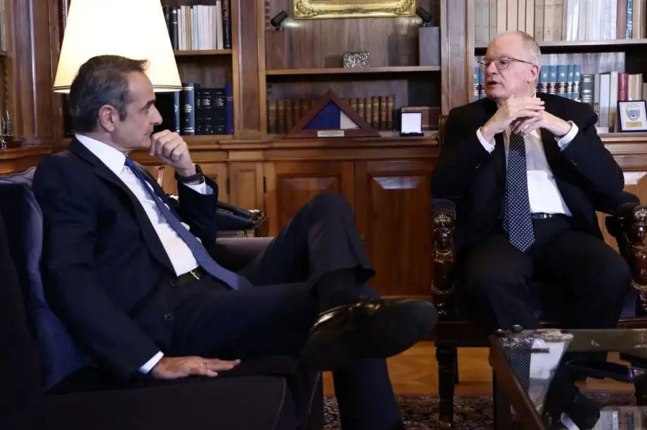 Στιγμιότυπο από τη συνάντηση Μητσοτάκη - Τασούλα. INTIME