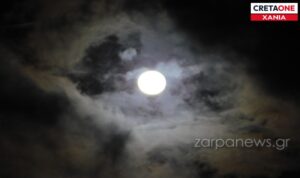 Η «Πανσέληνος του Κάστορα» φώτισε τον ουρανό των Χανίων (φωτογραφίες)