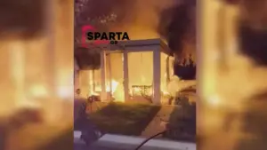 Στις φλόγες τυλίχθηκε καφετέρια – Εξερράγη σόμπα υγραερίου (βίντεο)