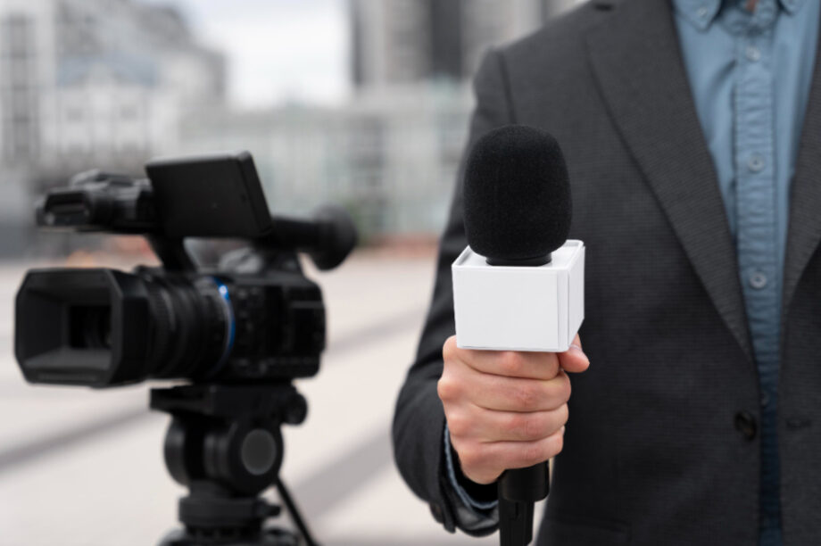 δημοσιογράφος