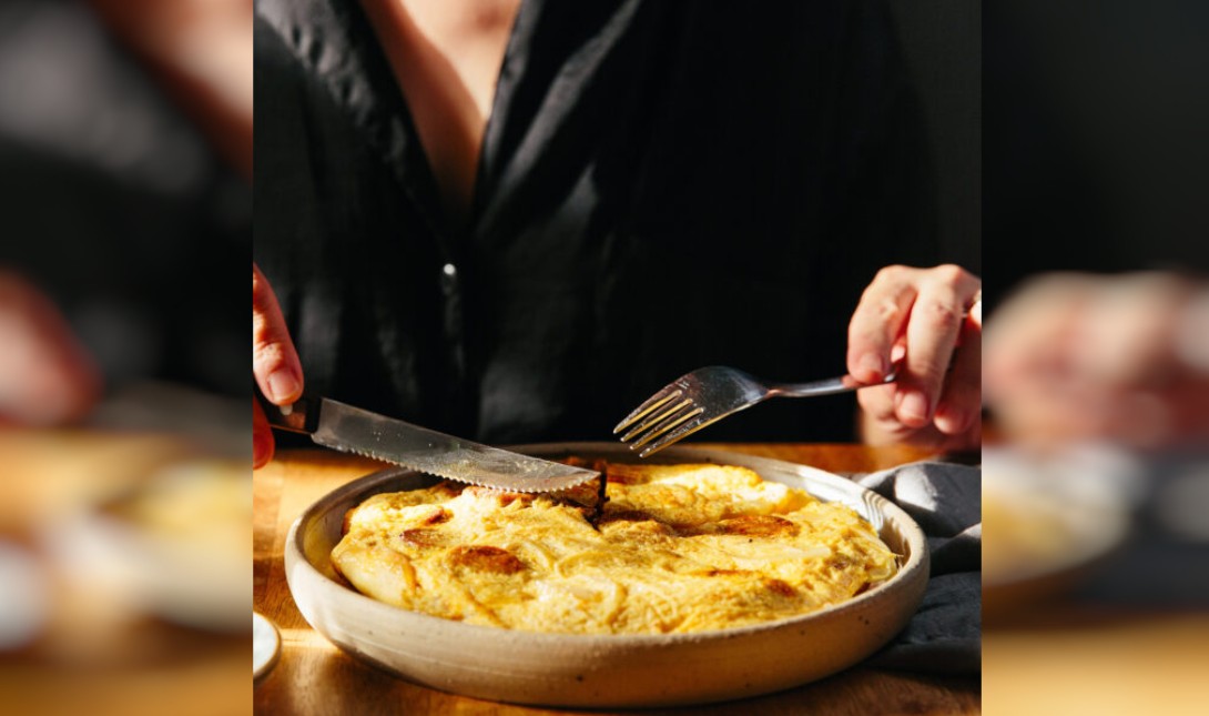 Φρουτάλια με πατάτες και λουκάνικο