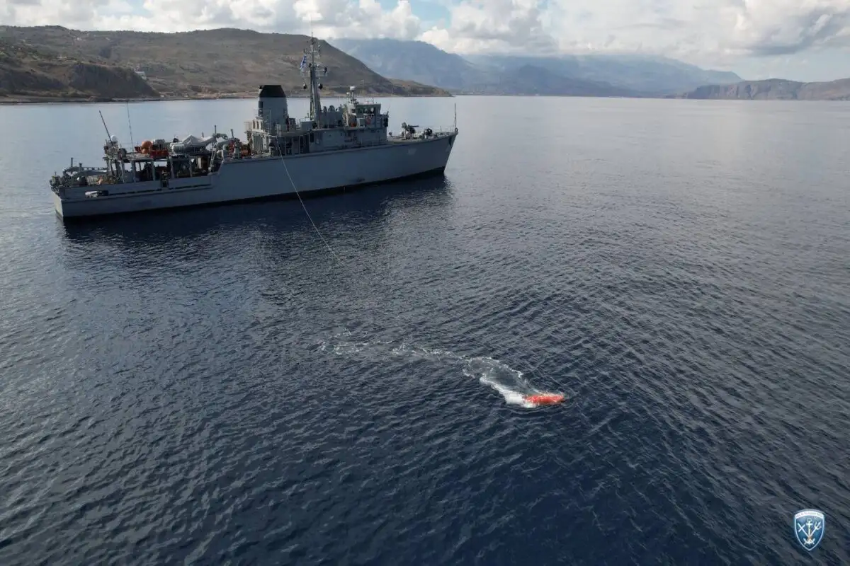 Εντυπωσιακές εικόνες από την άσκηση ναρκοπολέμου «Γρίπος» ανοικτά της Κρήτης