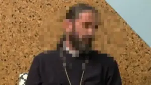 Από την εκκλησία στις πασαρέλες: Η ζωή του youtuber ιερέα του κυκλώματος ναρκωτικών