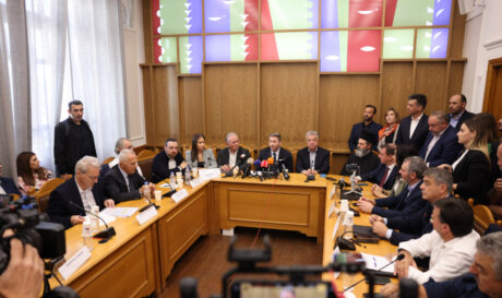 Καλοκαιρινός σύσκεψη