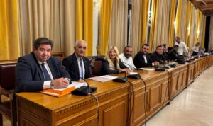 Ηράκλειο: «Βαθιά το χέρι στην τσέπη» για τους δημότες – Θύελλα αντιδράσεων για τις αυξήσεις τελών