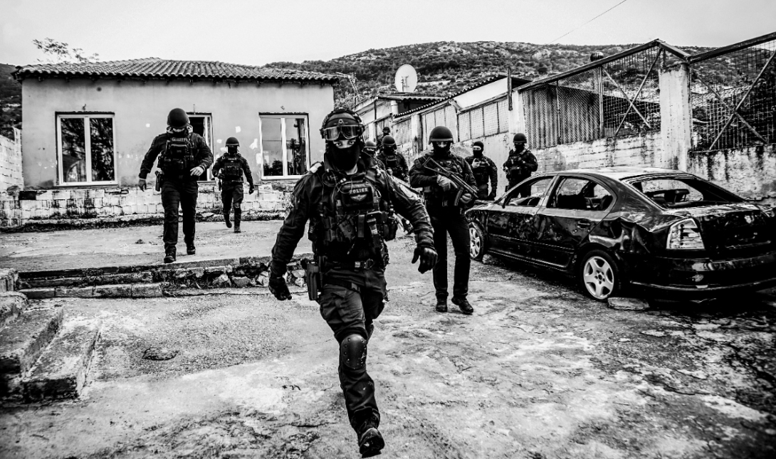 Συνεχίζονται οι εξονυχιστικοί έλεγχοι της ΕΛΑΣ σε οικισμούς Ρομά