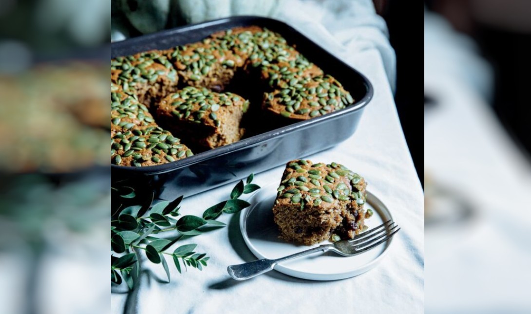 Κέικ λαδιού με κολοκύθα και τους σπόρους της