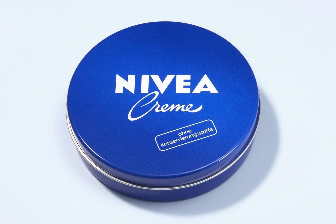 Η μπλε κρέμα Nivea: 9 χρήσεις που δεν φαντάζεσαι
