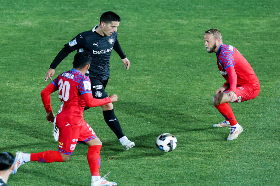 Νέιρα ΟΦΗ Βόλος