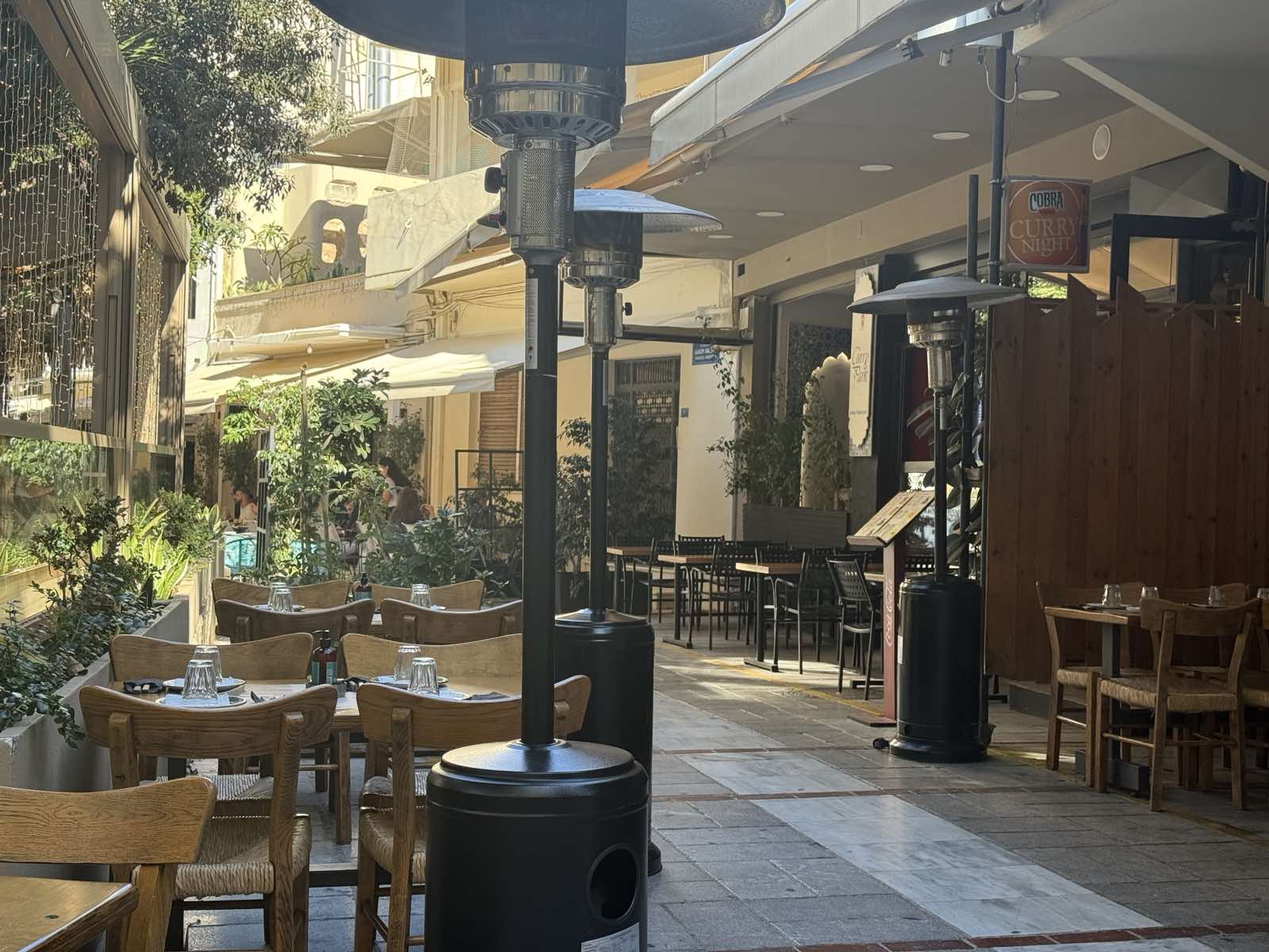 τέλη τραπεζοκαθίσματα