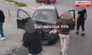 Τροχαίο ατύχημα στη Σούδα: Συγκρούστηκε ΙΧ με φορτηγό – Δείτε φωτογραφίες