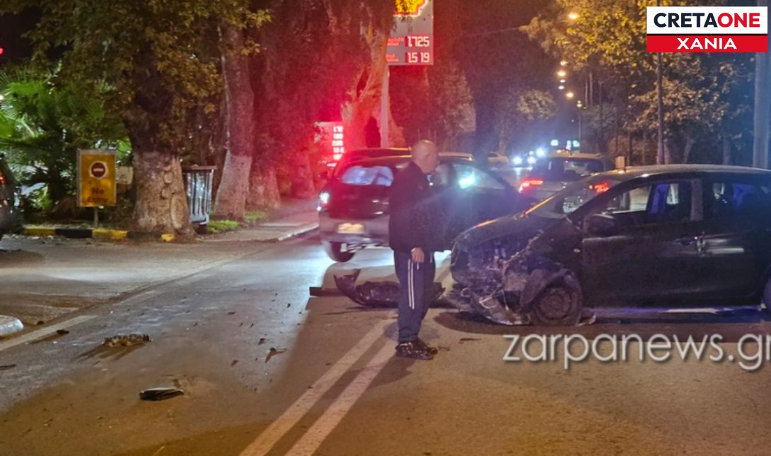 Χανιά: Σφοδρή σύγκρουση αυτοκινήτων στη λεωφόρο Σούδας – Δείτε φωτογραφίες