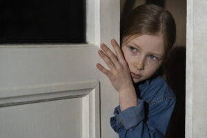 Φρίκη στα Πετράλωνα: Αδέλφια κατηγορούν τον πατέρα τους για συστηματικό βιασμό – Γνώριζε η μητέρα τους (Βίντεο)