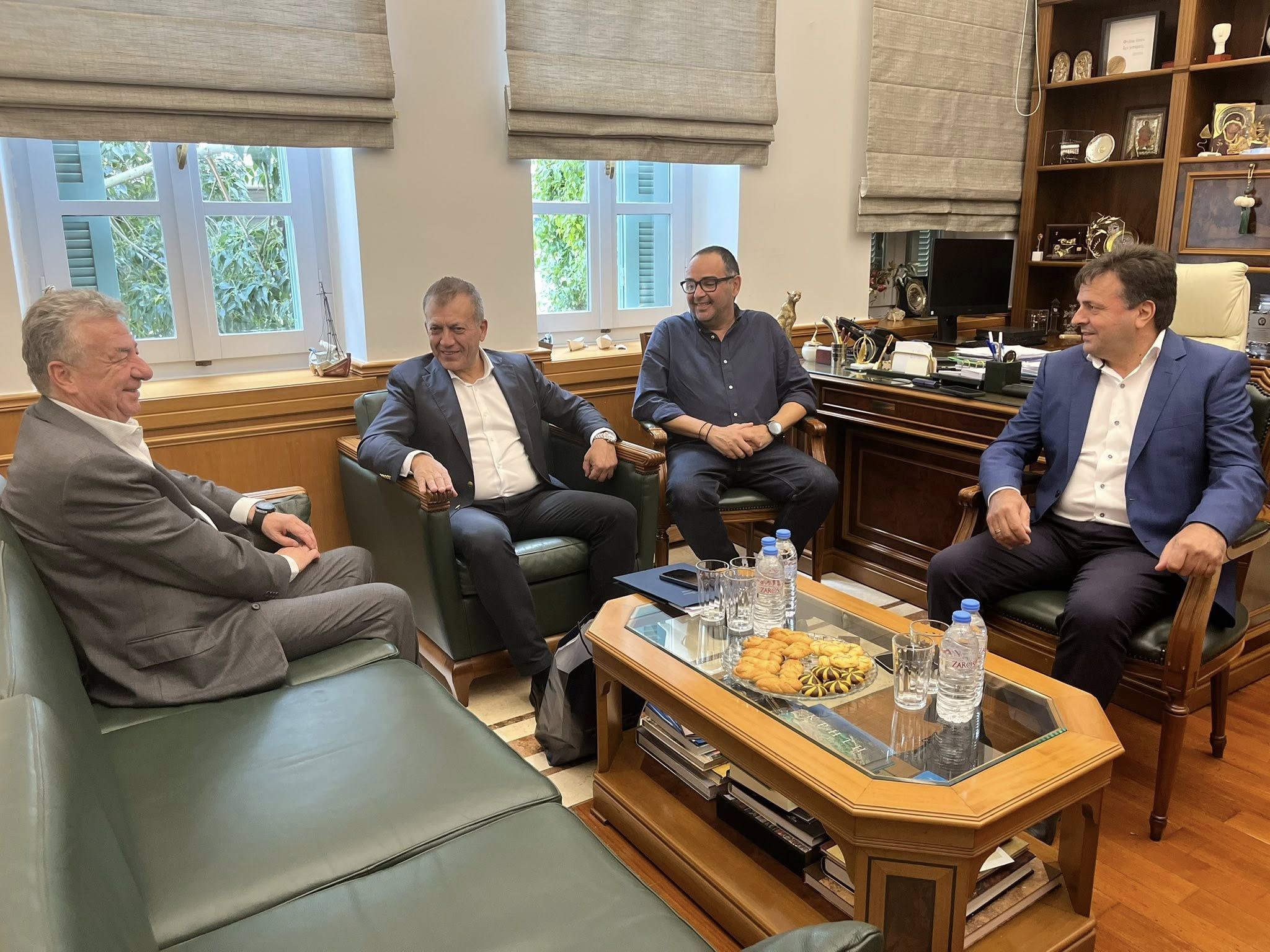 Βρούτσης περιφέρεια