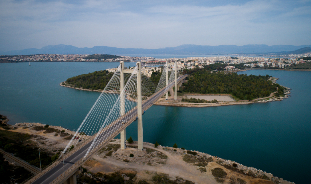 Έκλεισαν δρόμο για να κάνουν κόντρες στην εθνική οδό Χαλκίδας-Σχηματαρίου