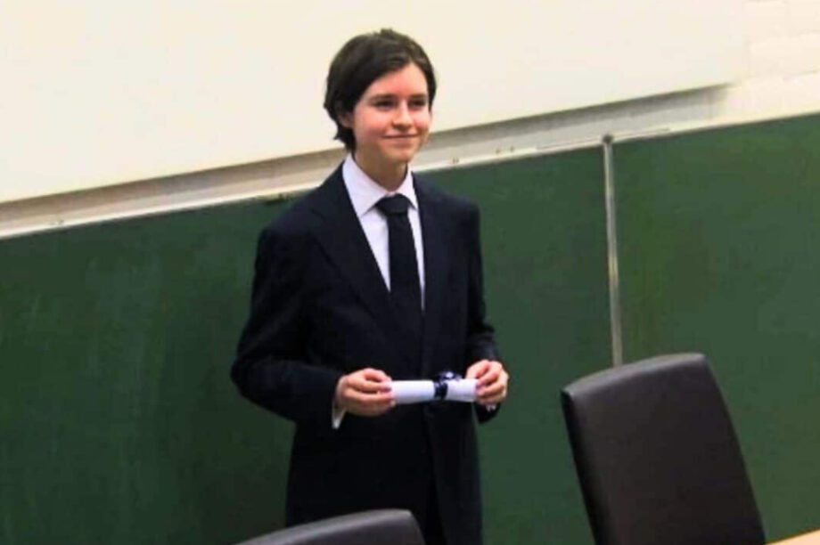 15χρονος αποκτά διδακτορικό στη κβαντική φυσική!