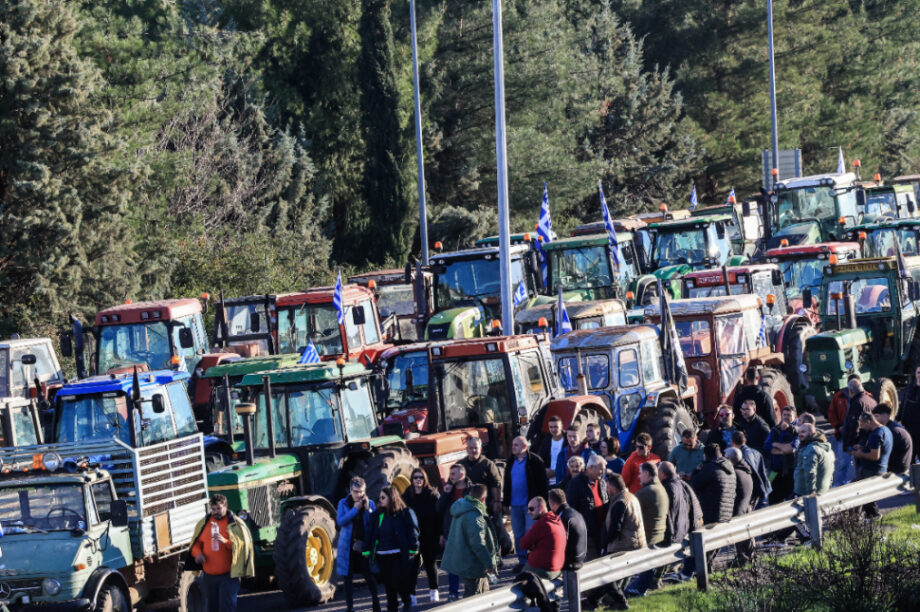 Μπλόκα αγρότες