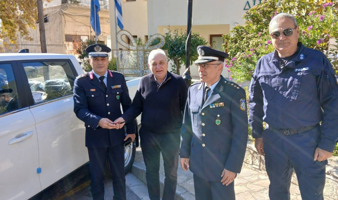 Δωρεά περιπολικού στο Αστυνομικό Τμήμα Βιάννου από τον Δήμο