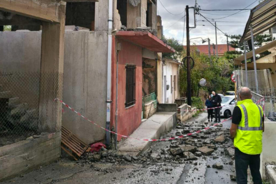 Σακη Καραγιωργα πτώση