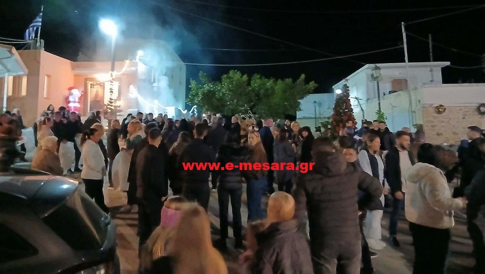 Άρωμα Χριστουγέννων και στα Πηγαϊδάκια – Δείτε φωτογραφίες