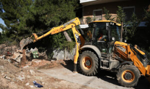 Ποδαρικό με κατεδαφίσεις θα κάνει το 2026 στην Κρήτη: Από τη Γαύδο η αρχή