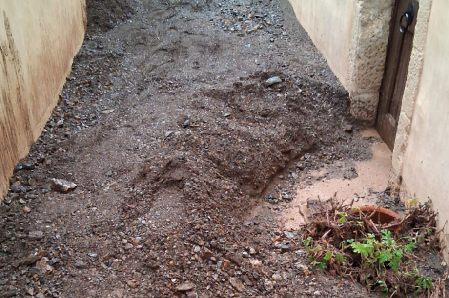 Μονή Επανωσήφη λάσπες