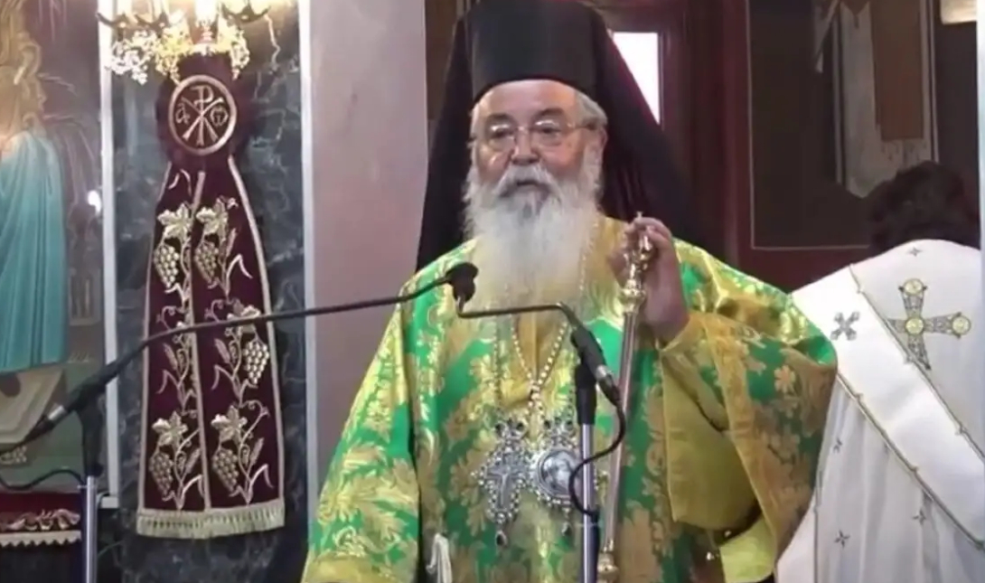 «Ξαναχτύπησε» ο Μητροπολίτης Κοζάνης για το ντύσιμο των κοριτσιών: «Δεν έχει πατέρα; Δεν έχει μάνα;»