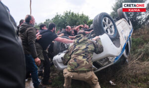 Χανιά: «Πόλεμος» στο αεροδρόμιο – Σοβαρά επεισόδια μεταξύ κτηνοτρόφων και ΜΑΤ (φωτογραφίες, βίντεο)