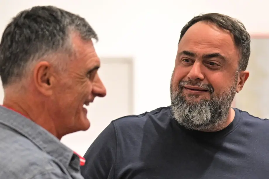 Χοσε Λουις Μεντιλιμπαρ & Βαγγέλης Μαρινάκης