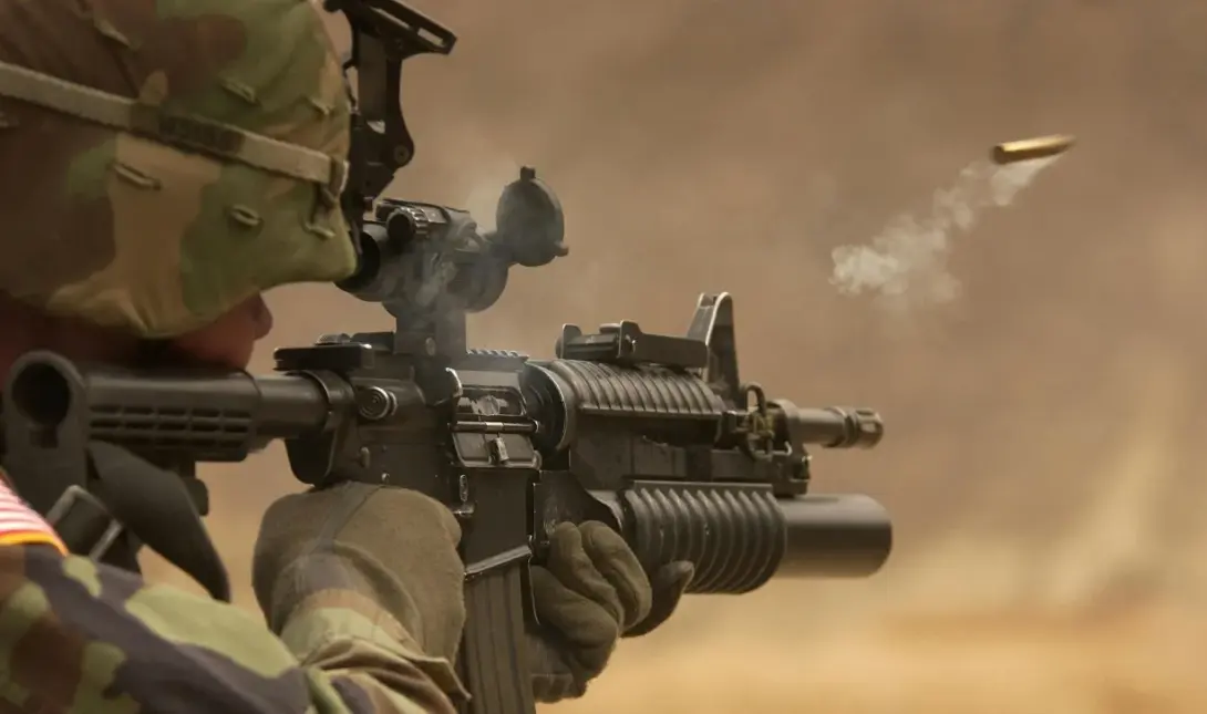 ΟΠΛΑ ΣΦΑΙΡΑ ΣΤΡΑΤΙΩΤΗΣ