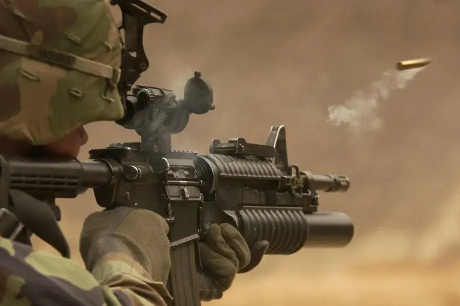 ΟΠΛΑ ΣΦΑΙΡΑ ΣΤΡΑΤΙΩΤΗΣ