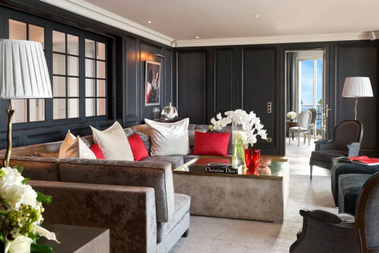 7 εκθαμβωτικές σουίτες για Χριστούγεννα στις Κάννες